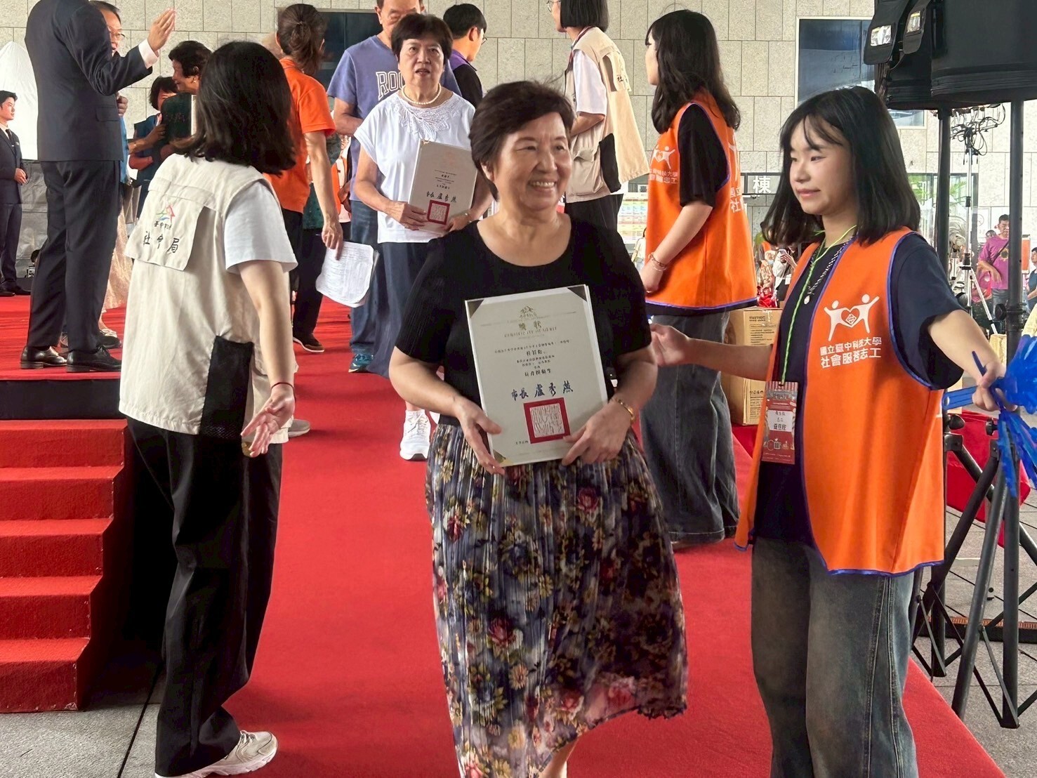 114-1服學組一日志工活動成果分享 114-1服學組一日志工活動成果分享