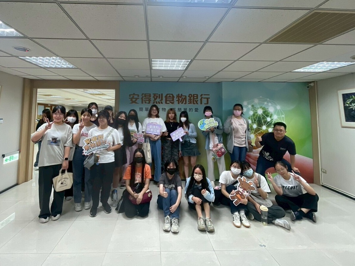 參與志工活動大合照