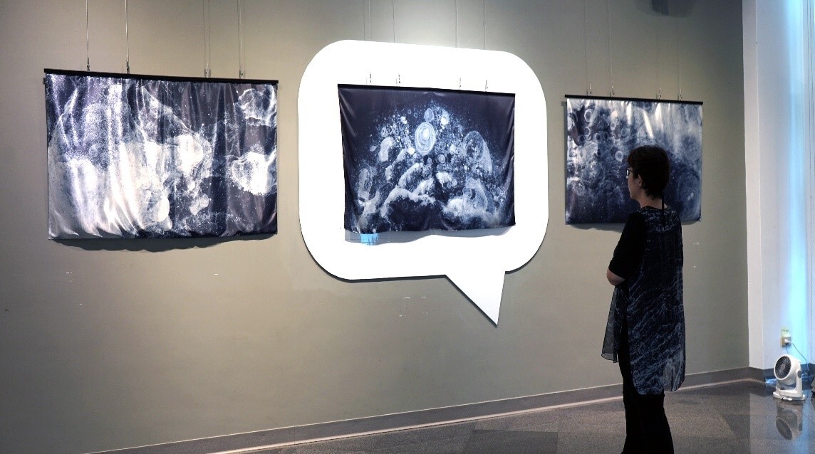 商業設計系副教授侯純純創作展 鹽晶技法實驗性創作獲迴響