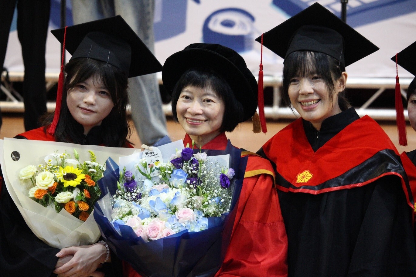 113學年度畢業典禮 畢業生帶著師長祝福前行
