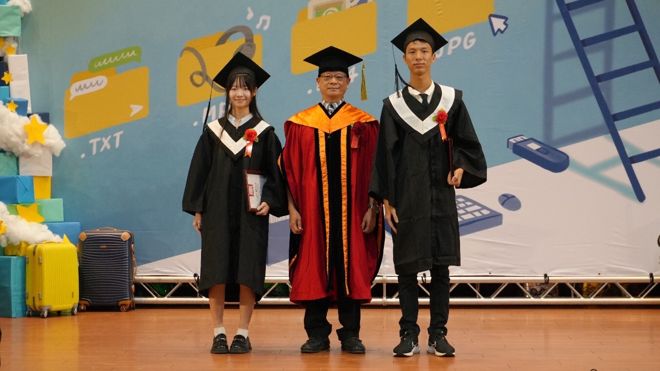 113學年度畢業典禮 畢業生帶著師長祝福前行