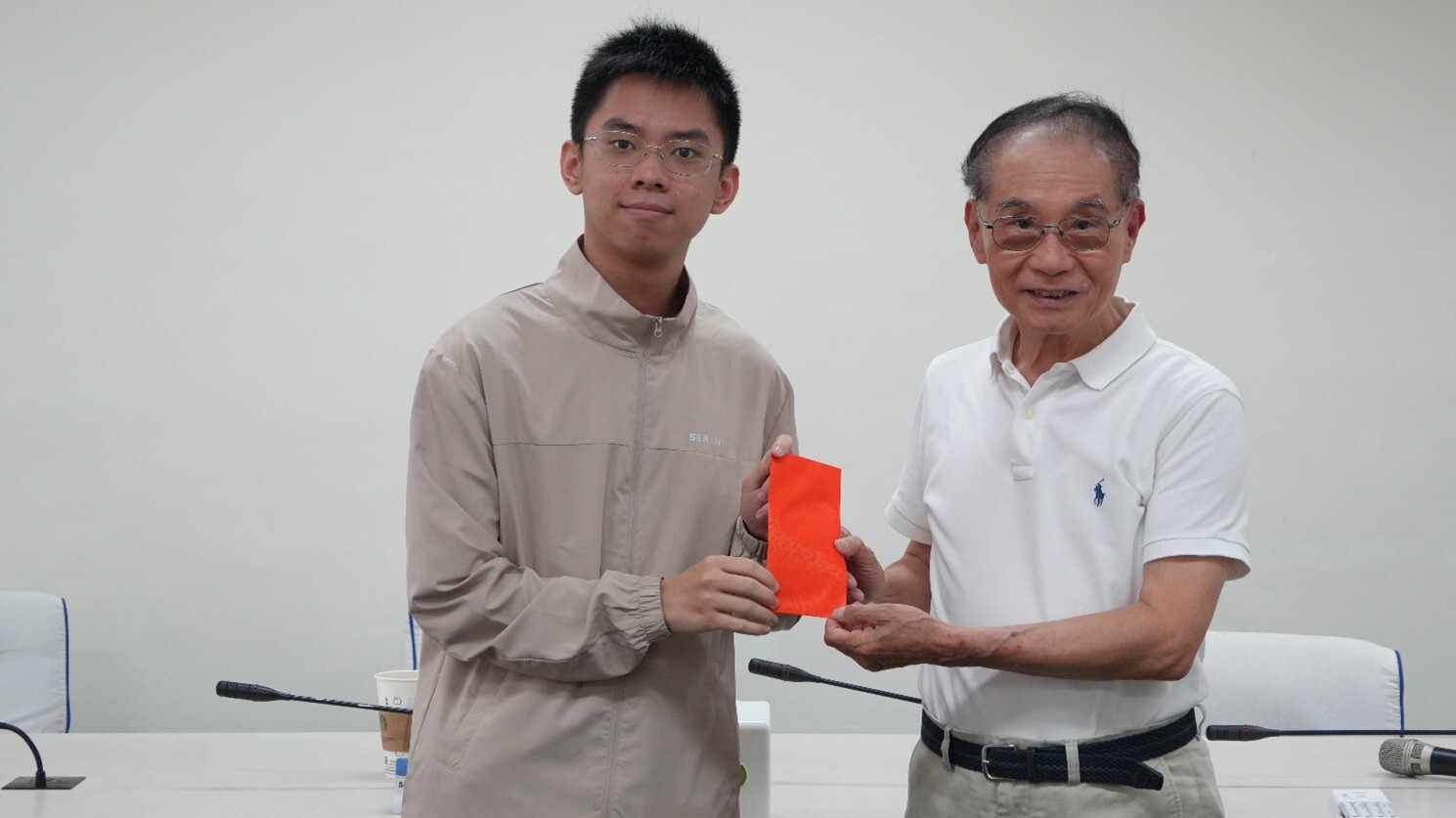 財團法人中商校友文教基金會回饋母校3