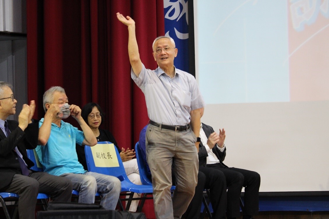 期勉新生對自己的能力養成要有所規劃