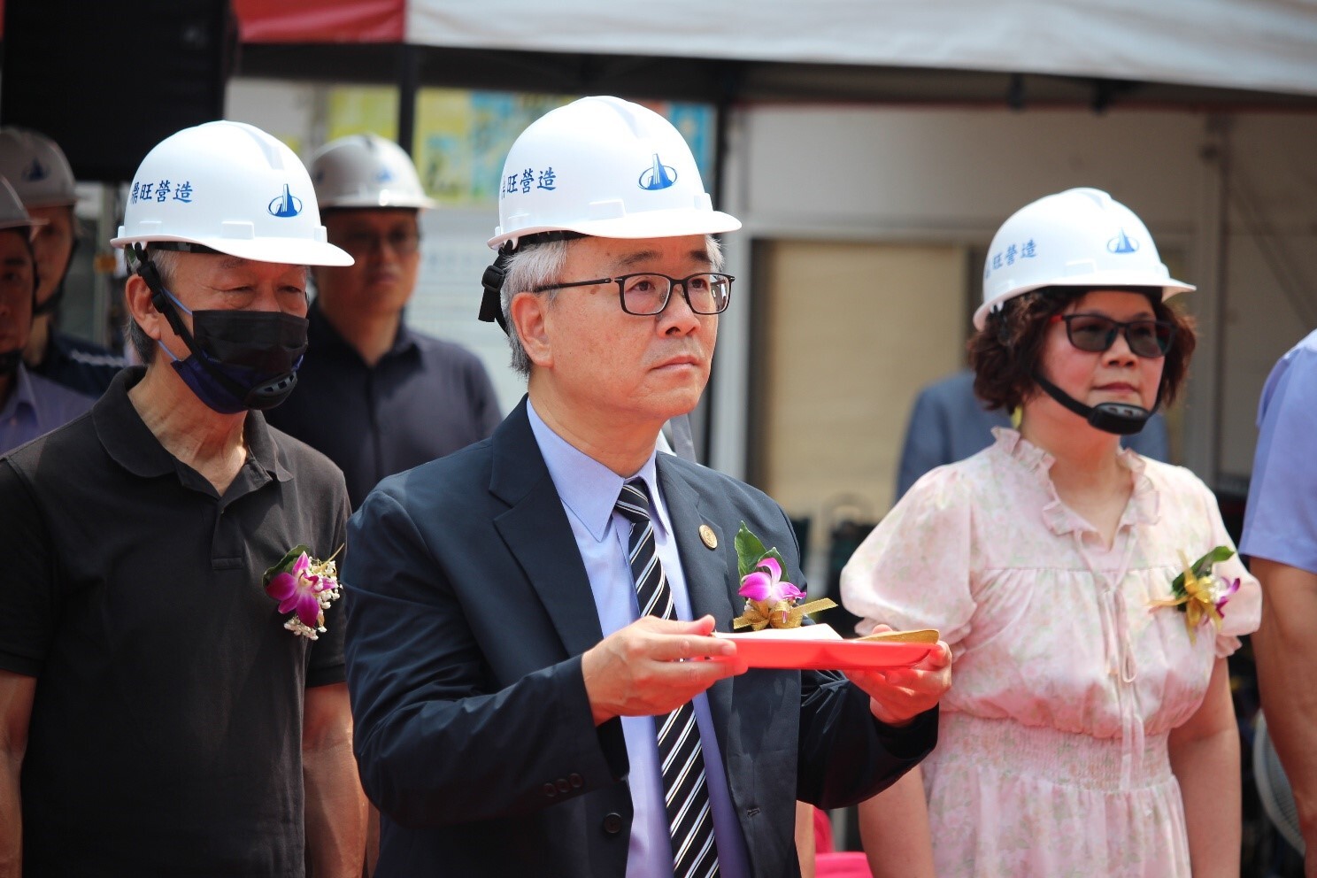 喜慶南屯校區學生宿舍新建工程上樑 校區建設邁入新的里程碑