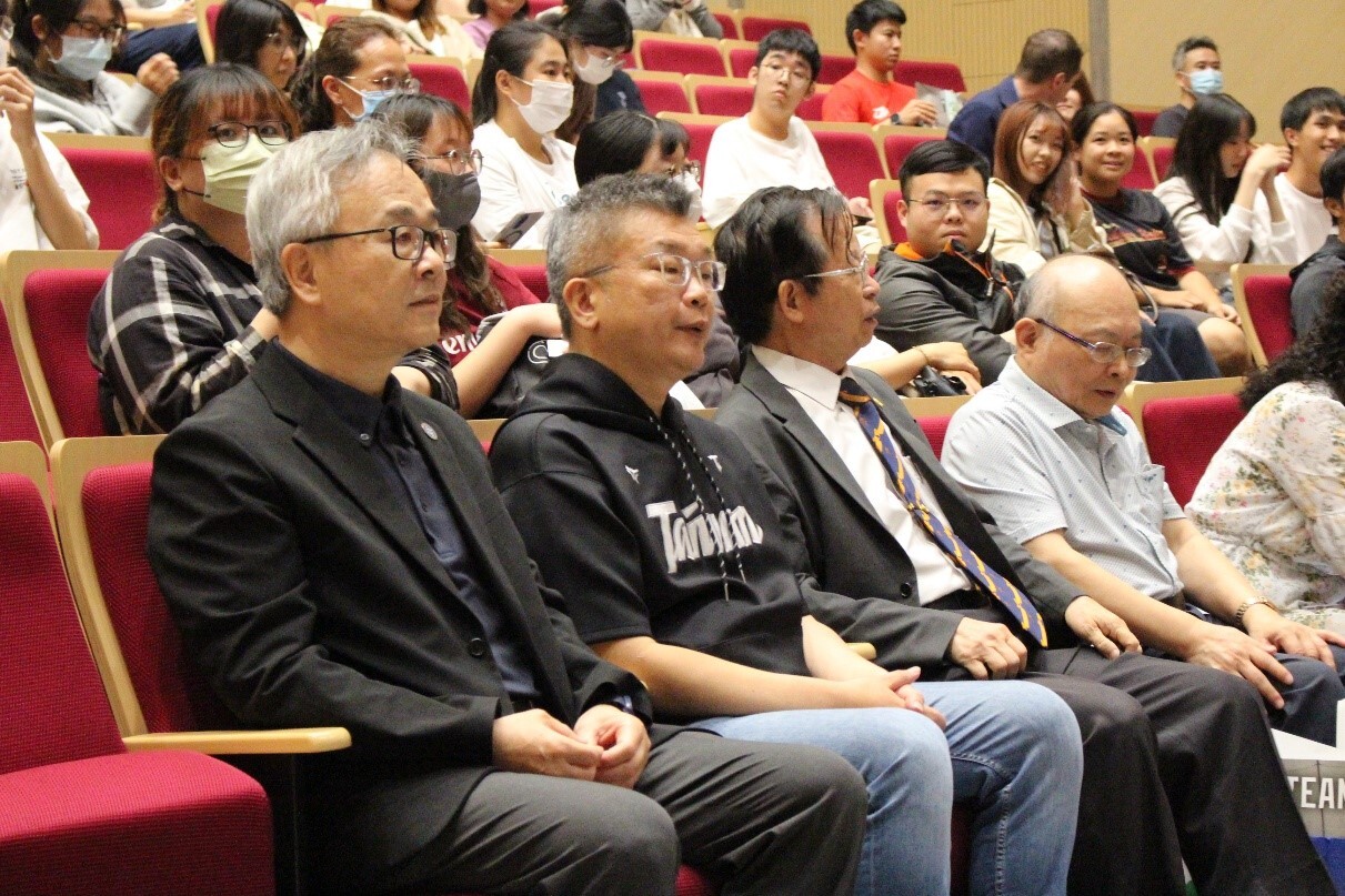 中華職棒大聯盟會長蔡其昌「走向世界冠軍-職棒逆轉勝的故事」 燃起你我棒球魂！