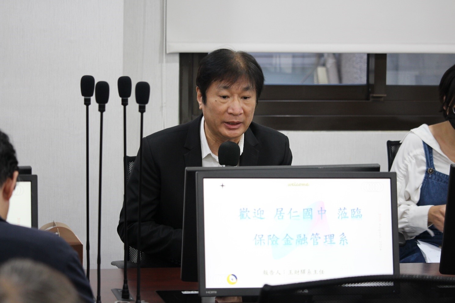 本校亦設有對應系之二年制學士班可供銜接