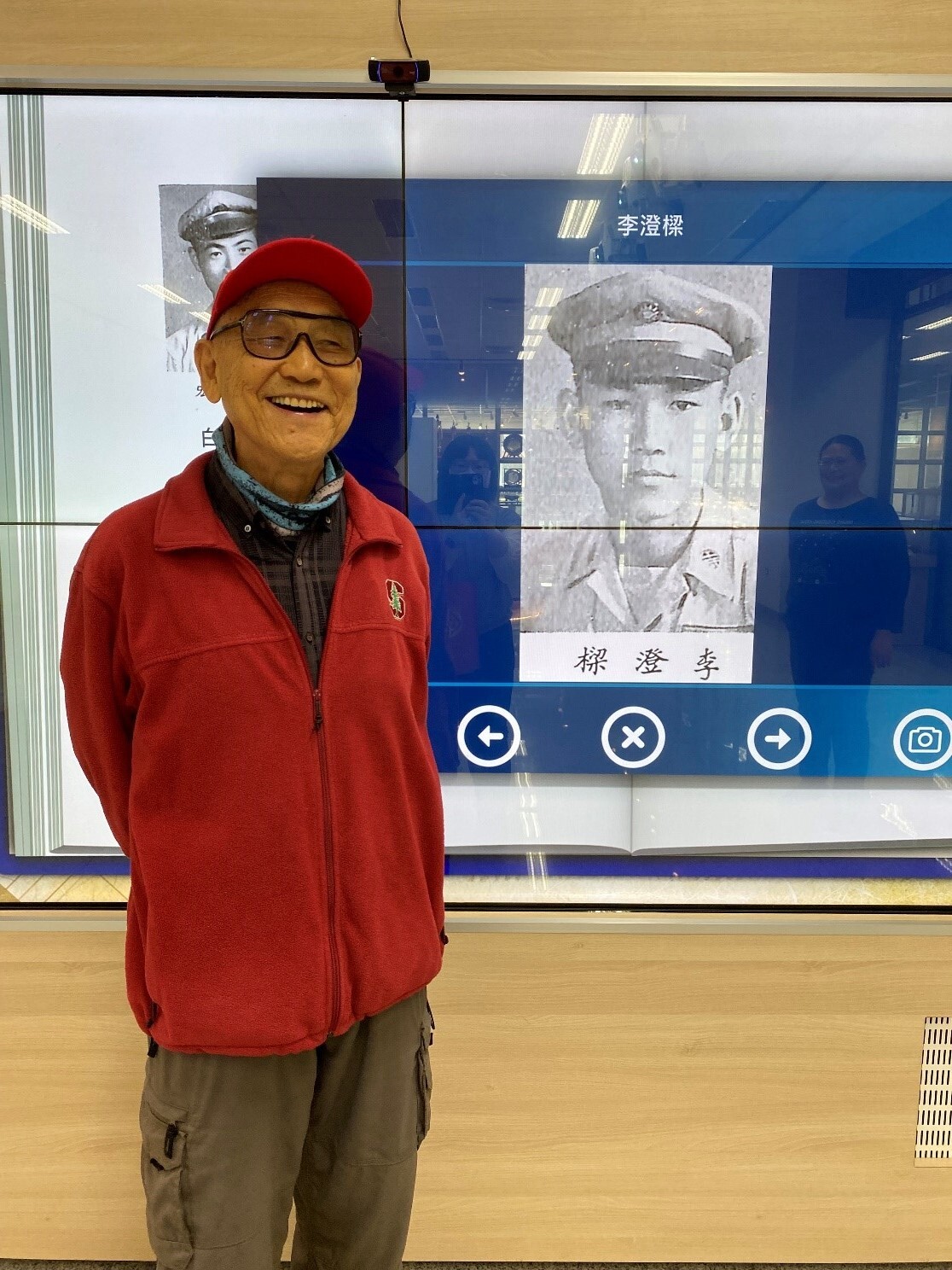 闊別母校近70年 老學長李澄樑回娘家