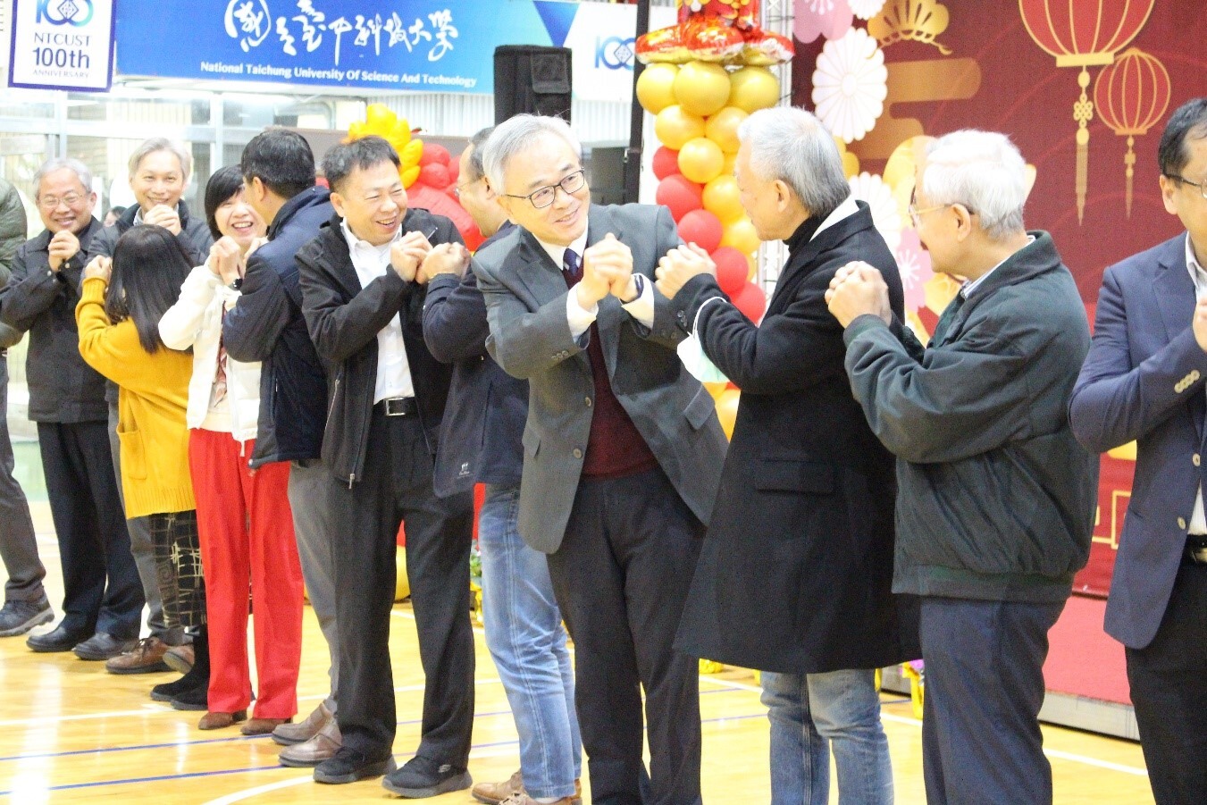 靈蛇迎新春